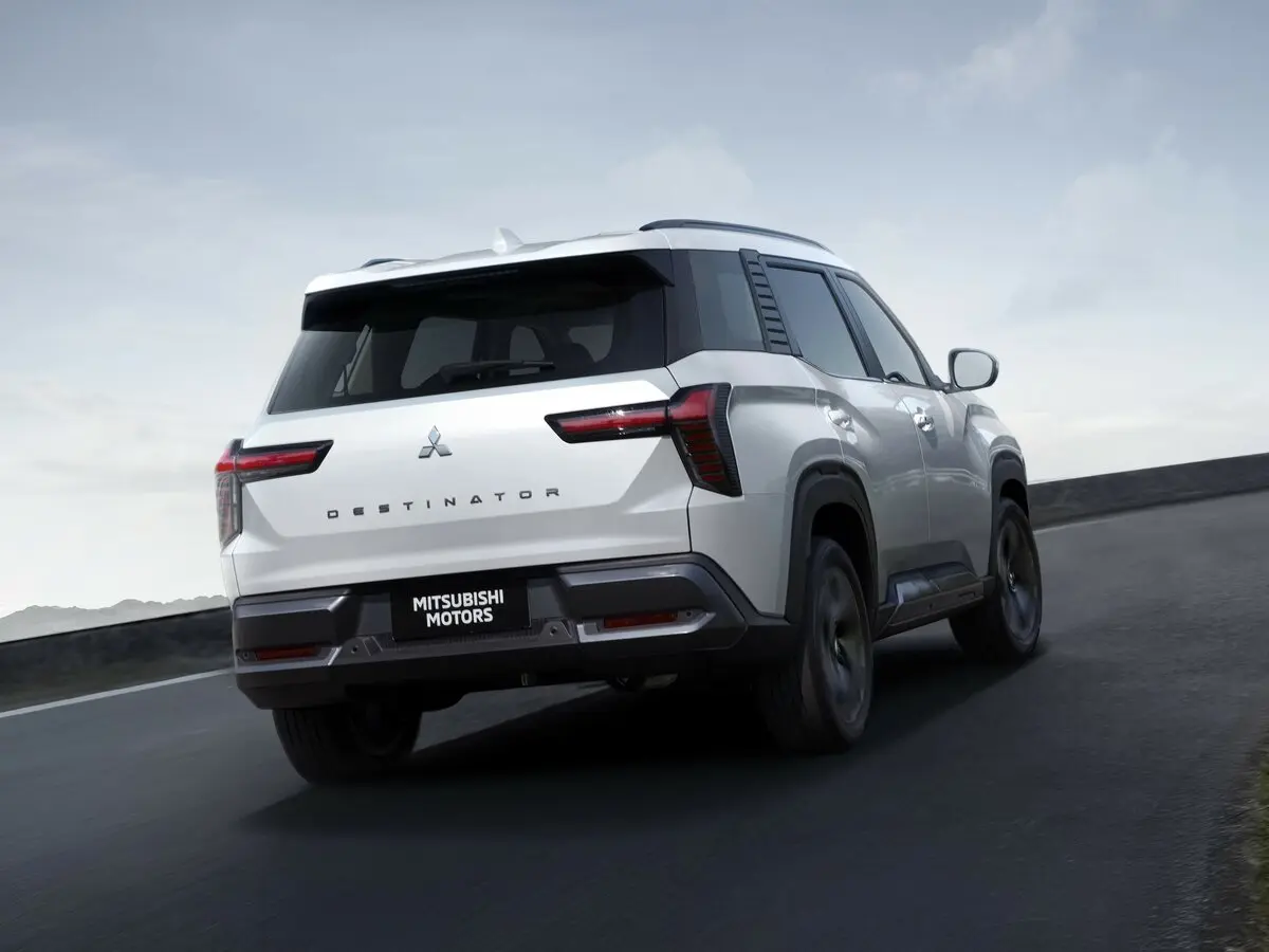 Mitsubishi Destinator 2025 – н.в. Внедорожник 5 дв. — сүрөт 5