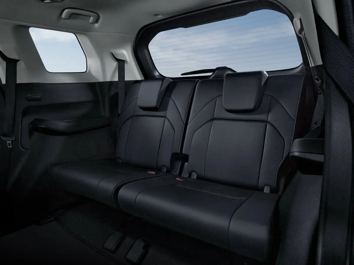 Mitsubishi Destinator 2025 – н.в. Внедорожник 5 дв. — сүрөт 10
