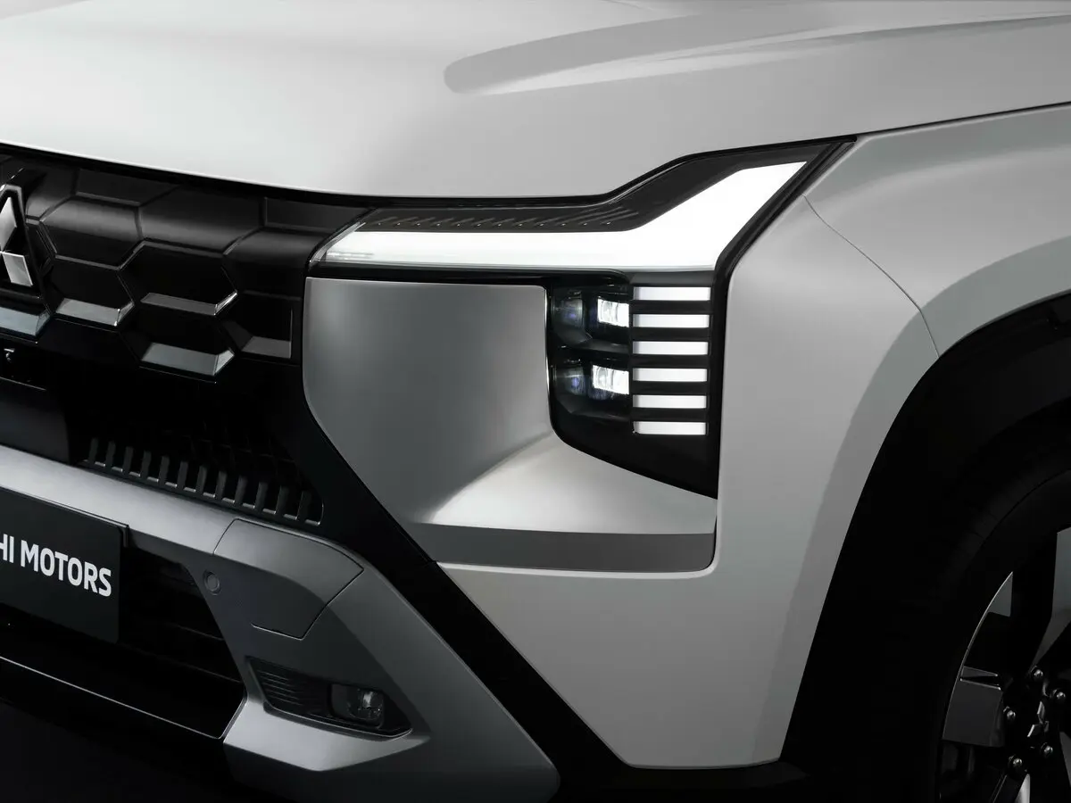 Mitsubishi Destinator 2025 – н.в. Внедорожник 5 дв. — сүрөт 13