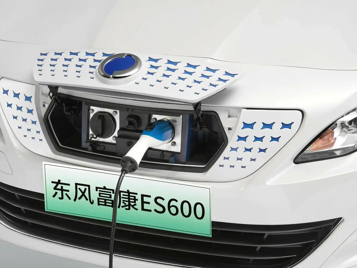 Dongfeng Fukang ES600 2022 – н.в. Седан — сүрөт 13