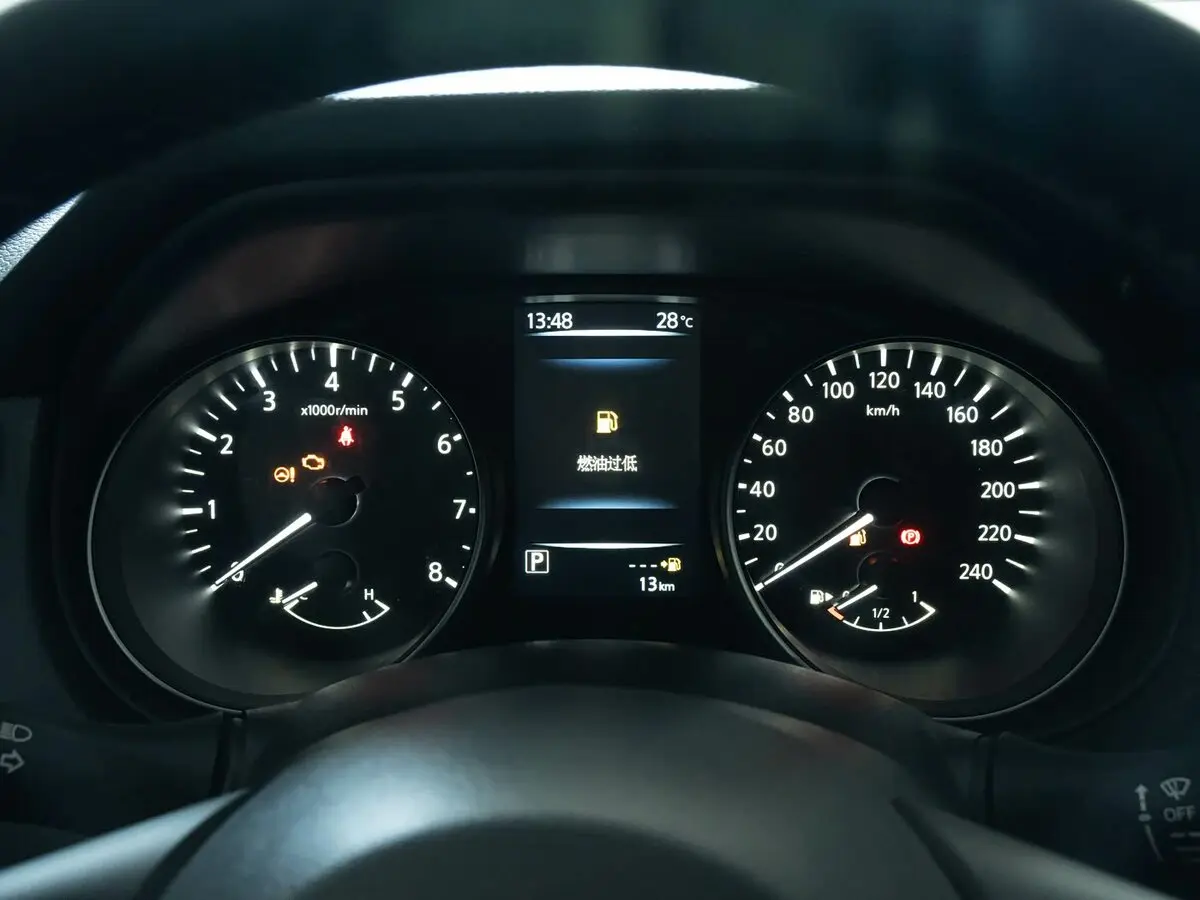 Nissan X-Trail III Рестайлинг 2 Внедорожник 5 дв. — фото 7