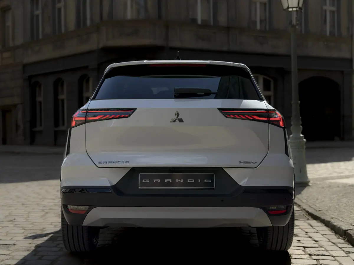Mitsubishi Grandis II Внедорожник 5 дв. — сүрөт 4