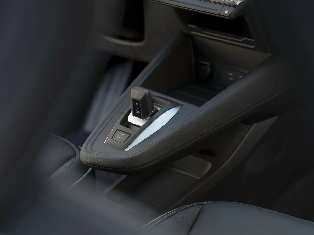 Mitsubishi Grandis II Внедорожник 5 дв. — сүрөт 8