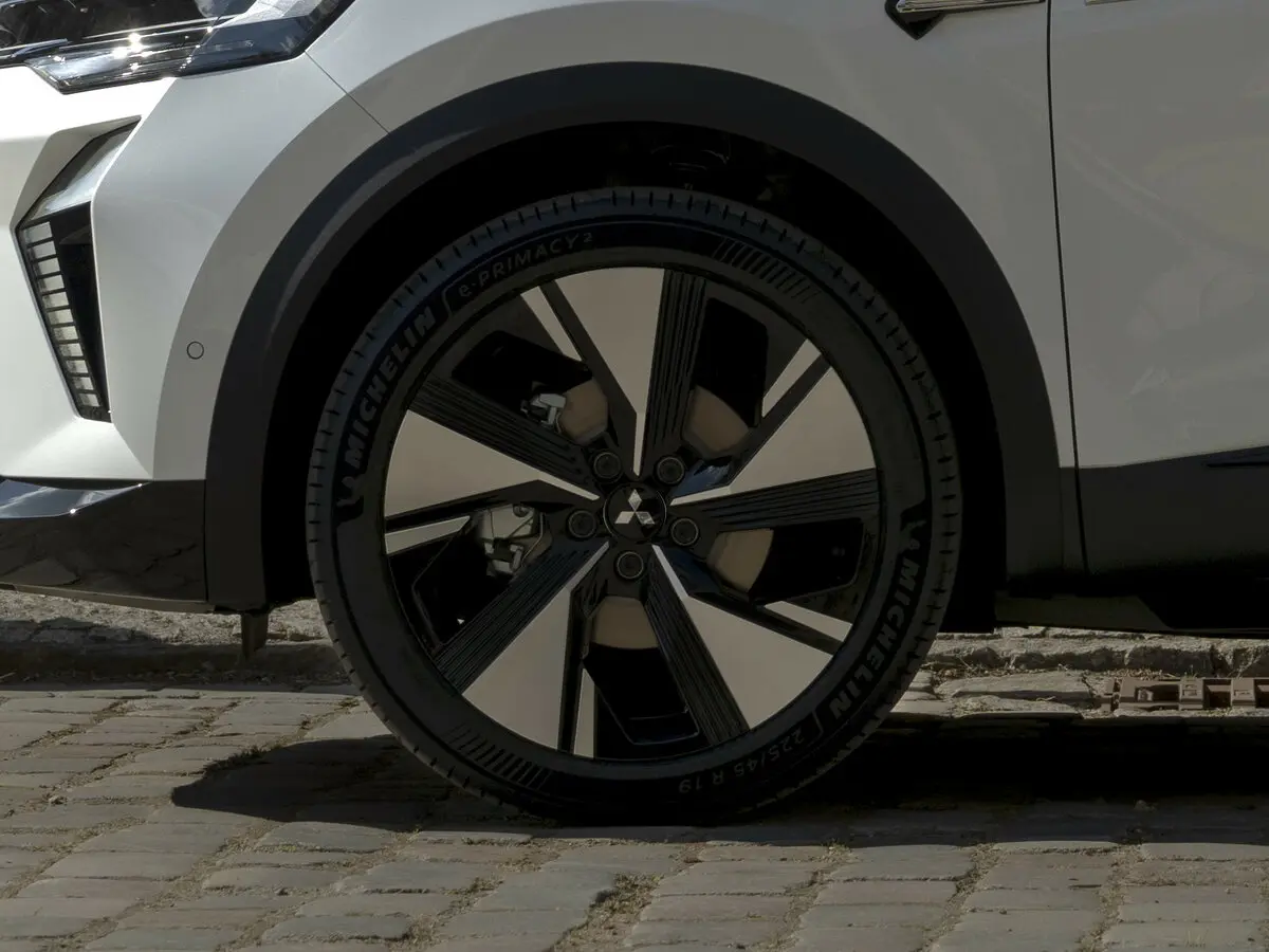 Mitsubishi Grandis II Внедорожник 5 дв. — сүрөт 13