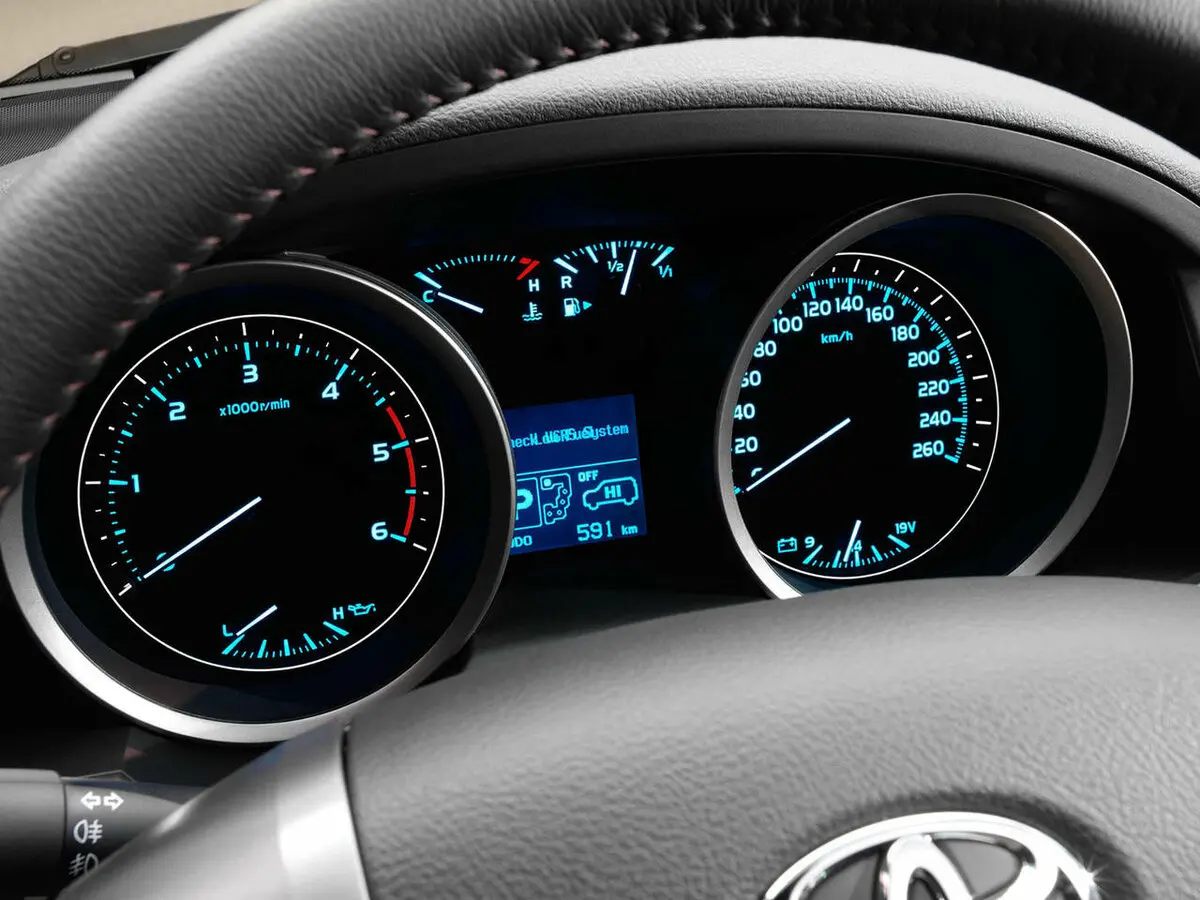 Toyota Land Cruiser 200 Series Внедорожник 5 дв. — фото 8