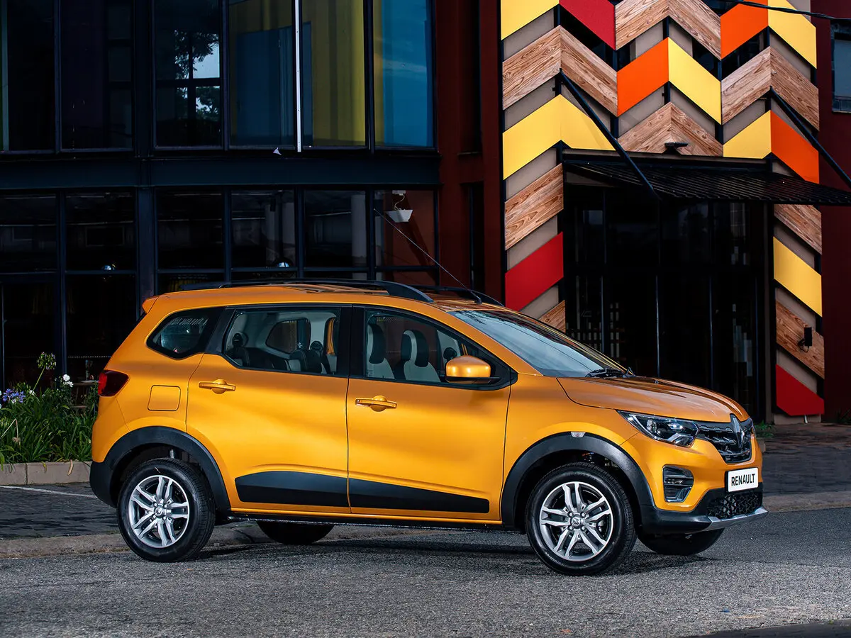 Renault Triber I Микровэн — 照片 2