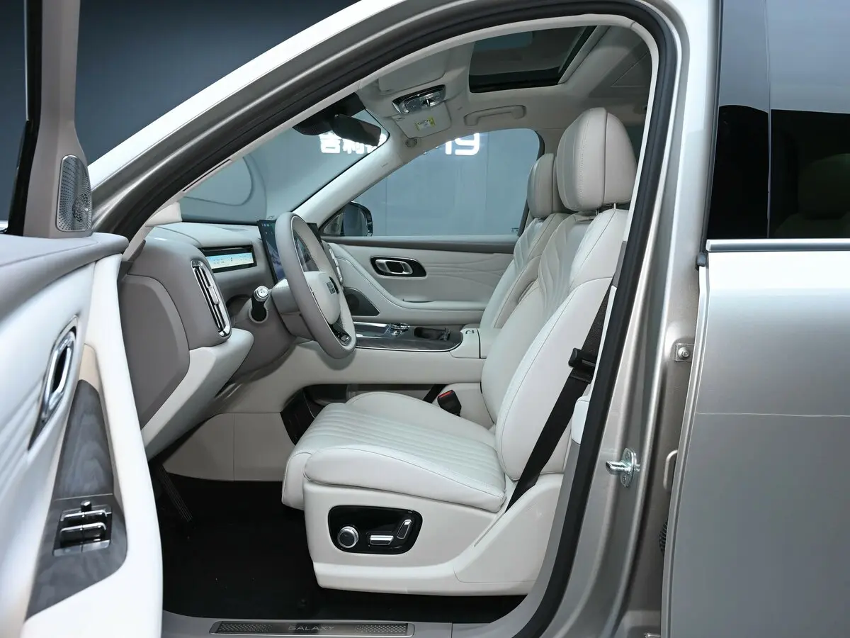 Geely Galaxy M9 2025 – н.в. Внедорожник 5 дв. — photo 7