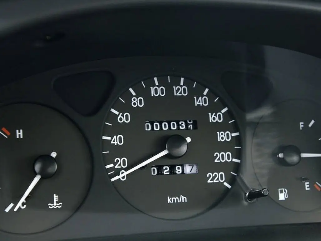 Chevrolet Lanos I Седан — сүрөт 6
