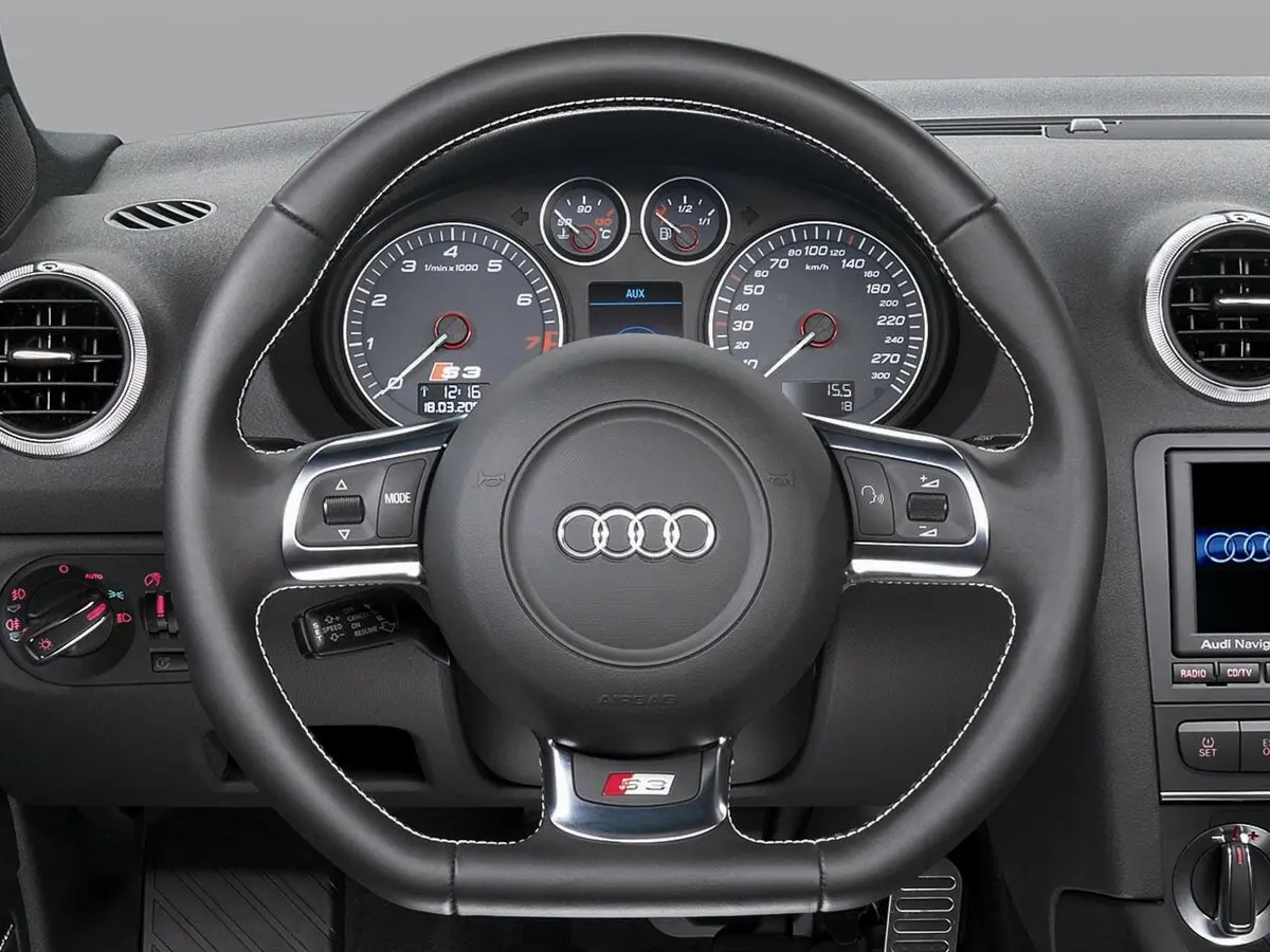 Audi S3 II (8P) Рестайлинг Хэтчбек 5 дв. — сүрөт 9