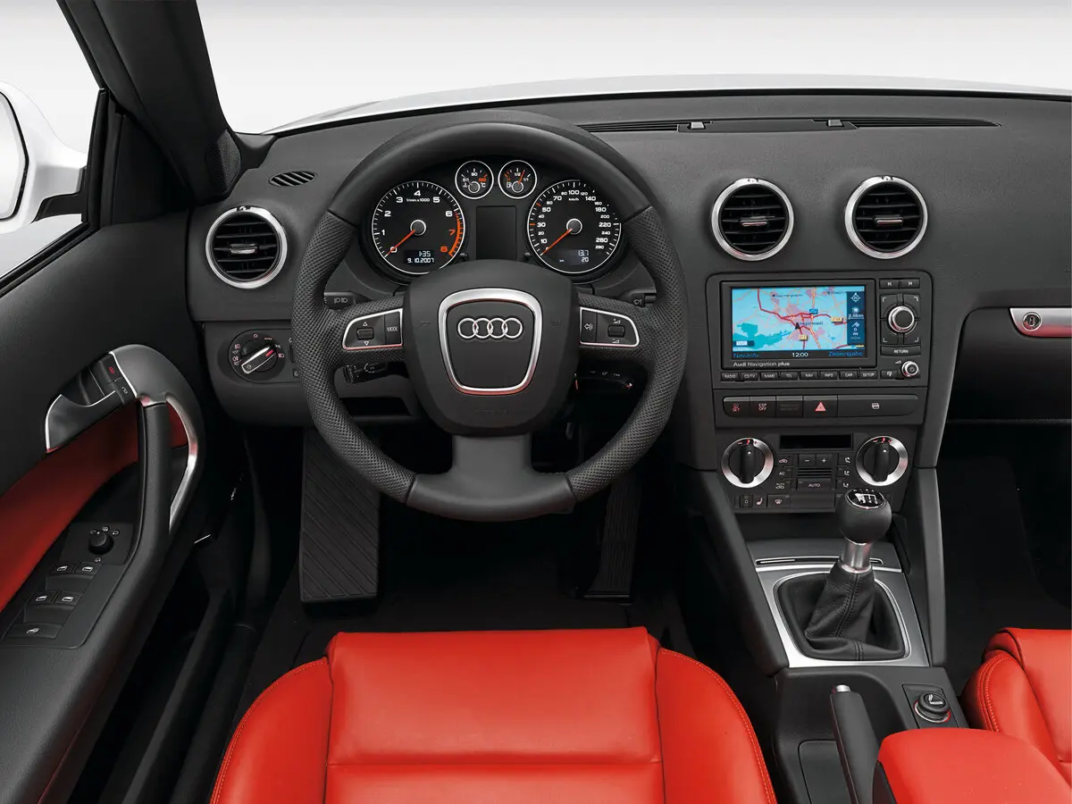 Audi A3 II (8P) Рестайлинг 2 Кабриолет — 照片 6