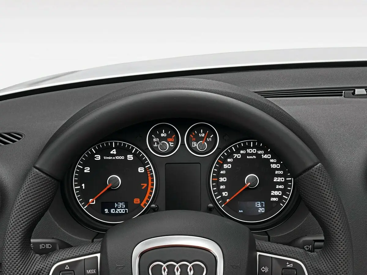 Audi A3 II (8P) Рестайлинг 2 Кабриолет — 照片 8