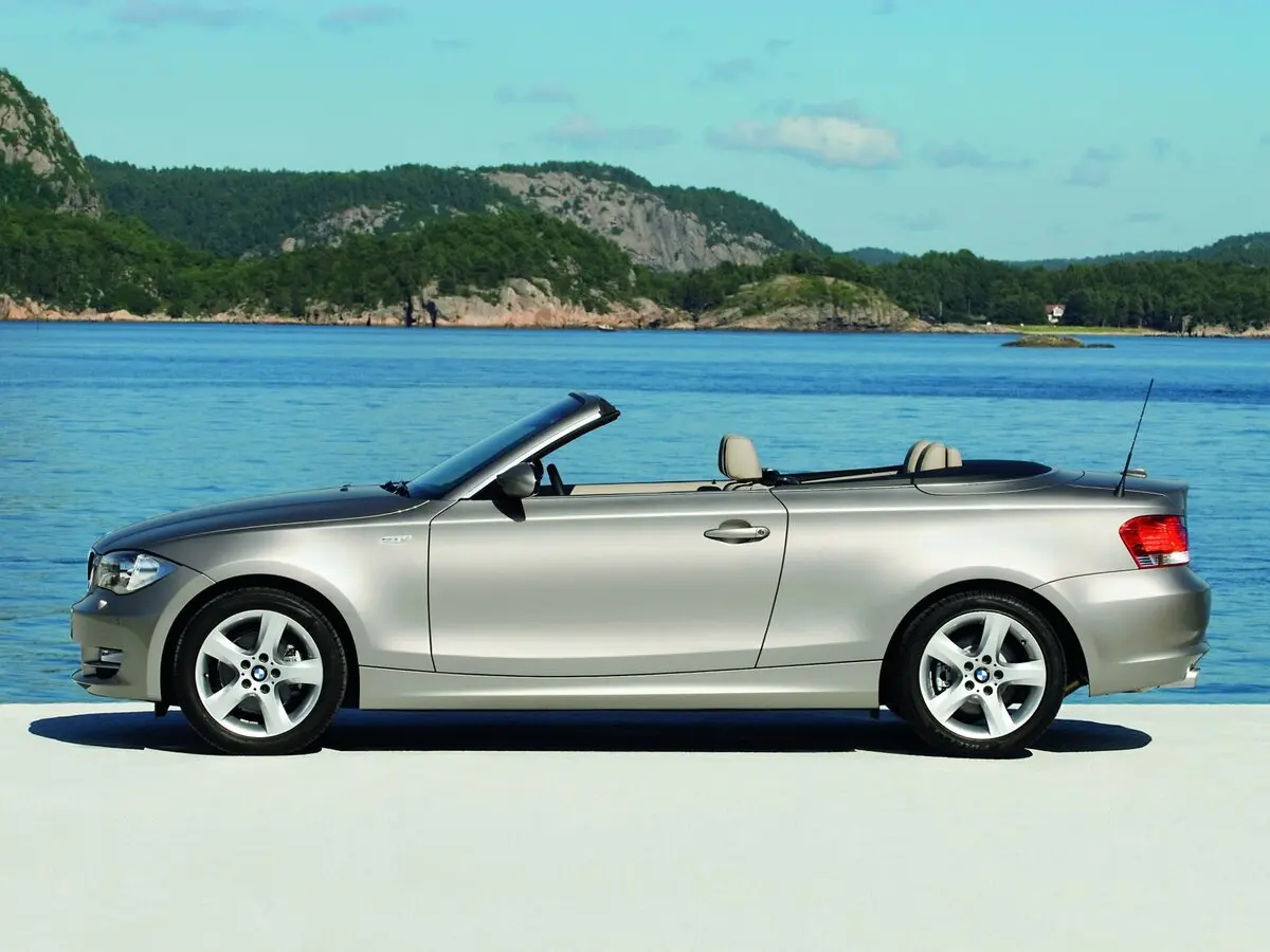 BMW 1 серии I (E81/E82/E87/E88) Рестайлинг Кабриолет — photo 2