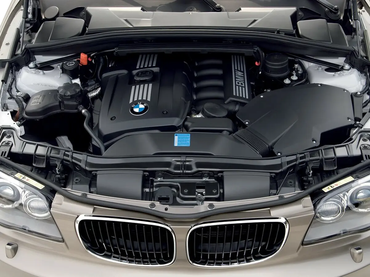 BMW 1 серии I (E81/E82/E87/E88) Рестайлинг Кабриолет — photo 17