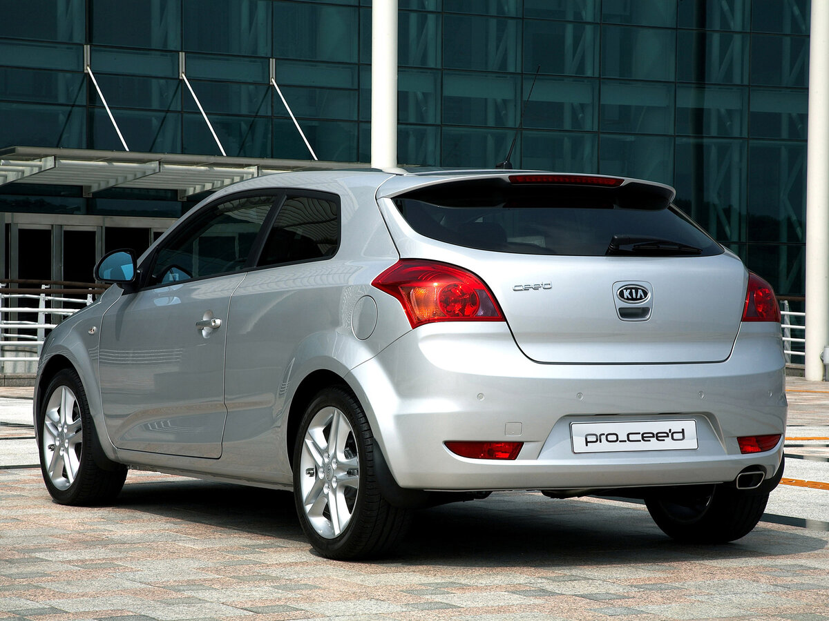 Kia Ceed I Хэтчбек 3 дв. — фото 5
