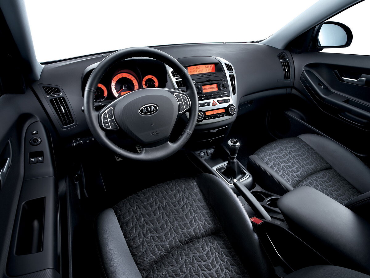 Kia Ceed I Хэтчбек 3 дв. — фото 6