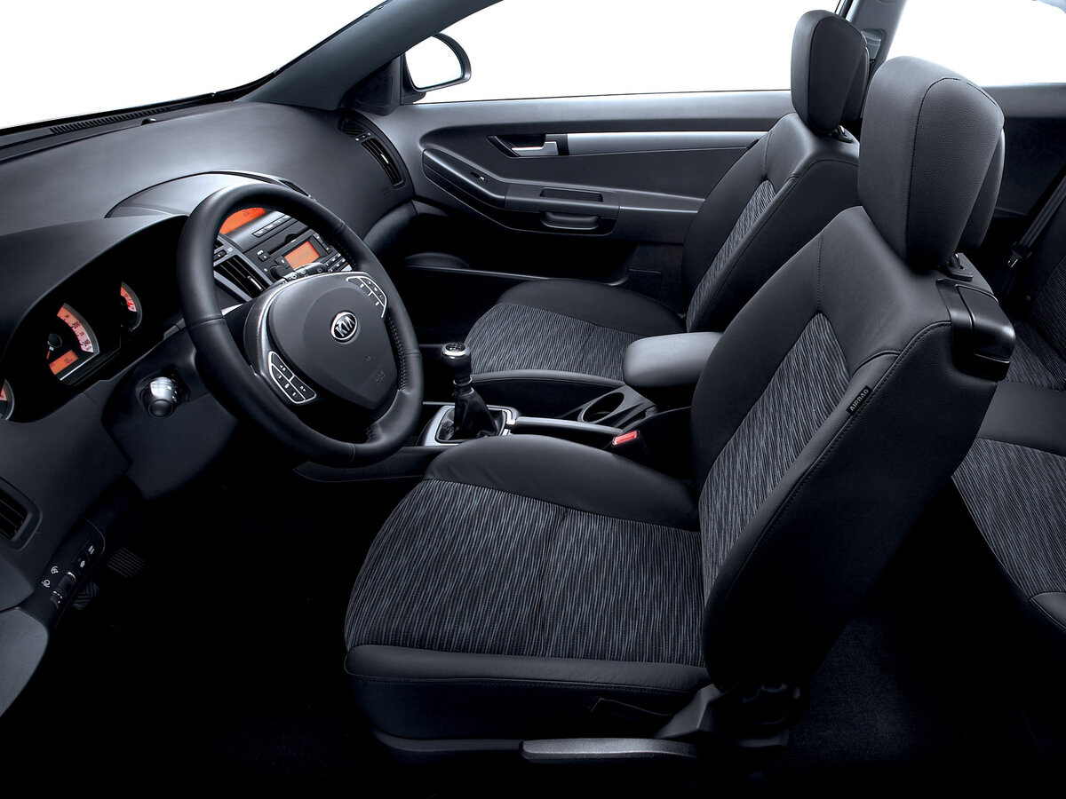 Kia Ceed I Хэтчбек 3 дв. — фото 7