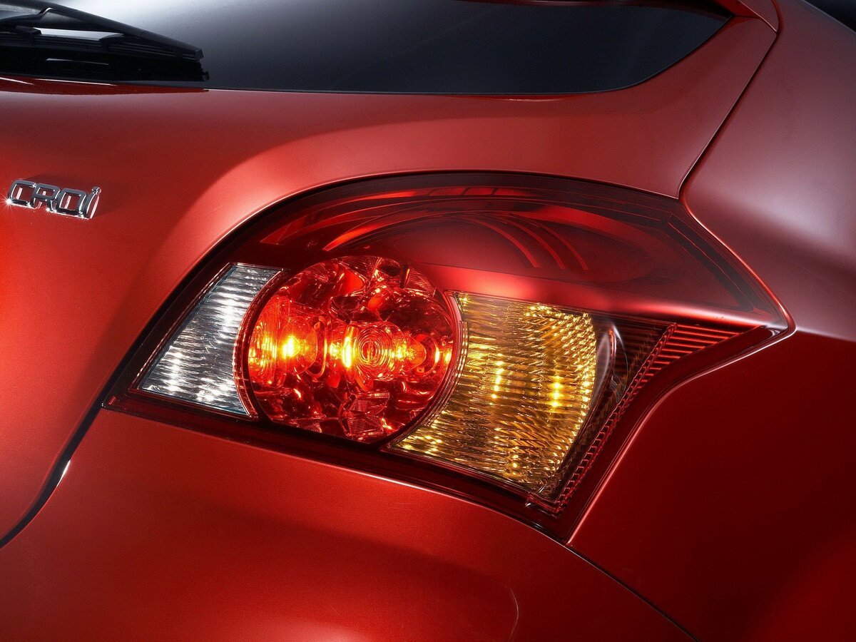 Kia Ceed I Хэтчбек 3 дв. — фото 13