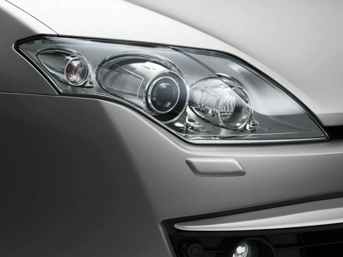 Renault Laguna III Лифтбек — сүрөт 12