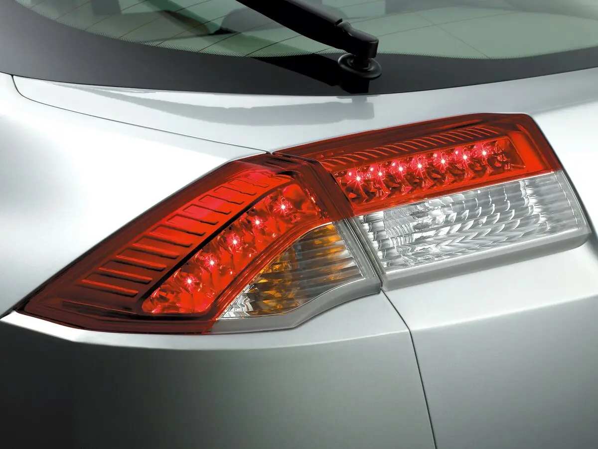 Renault Laguna III Лифтбек — сүрөт 13