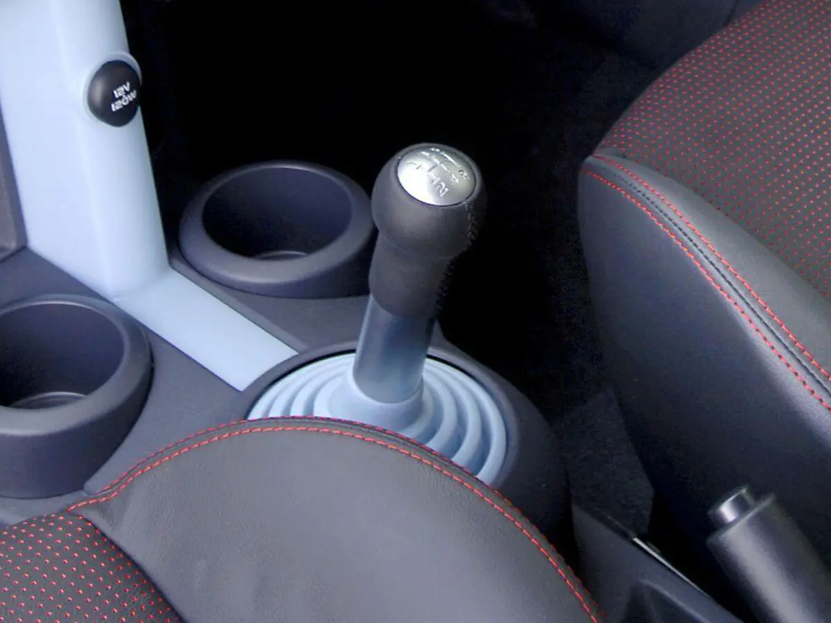 Mitsubishi Colt VI (Z20/Z30) Хэтчбек 5 дв. — сүрөт 11