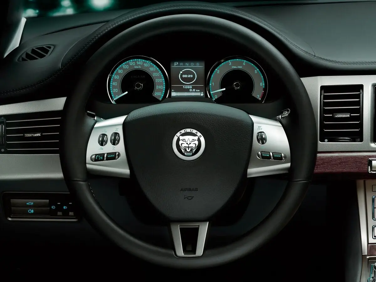 Jaguar XF I Седан — сүрөт 9