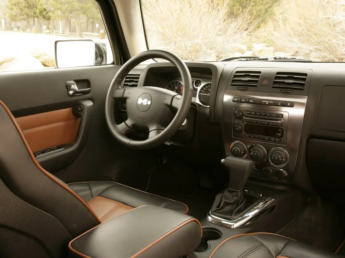 Hummer H3 2005 – 2010 Внедорожник 5 дв. — фото 6