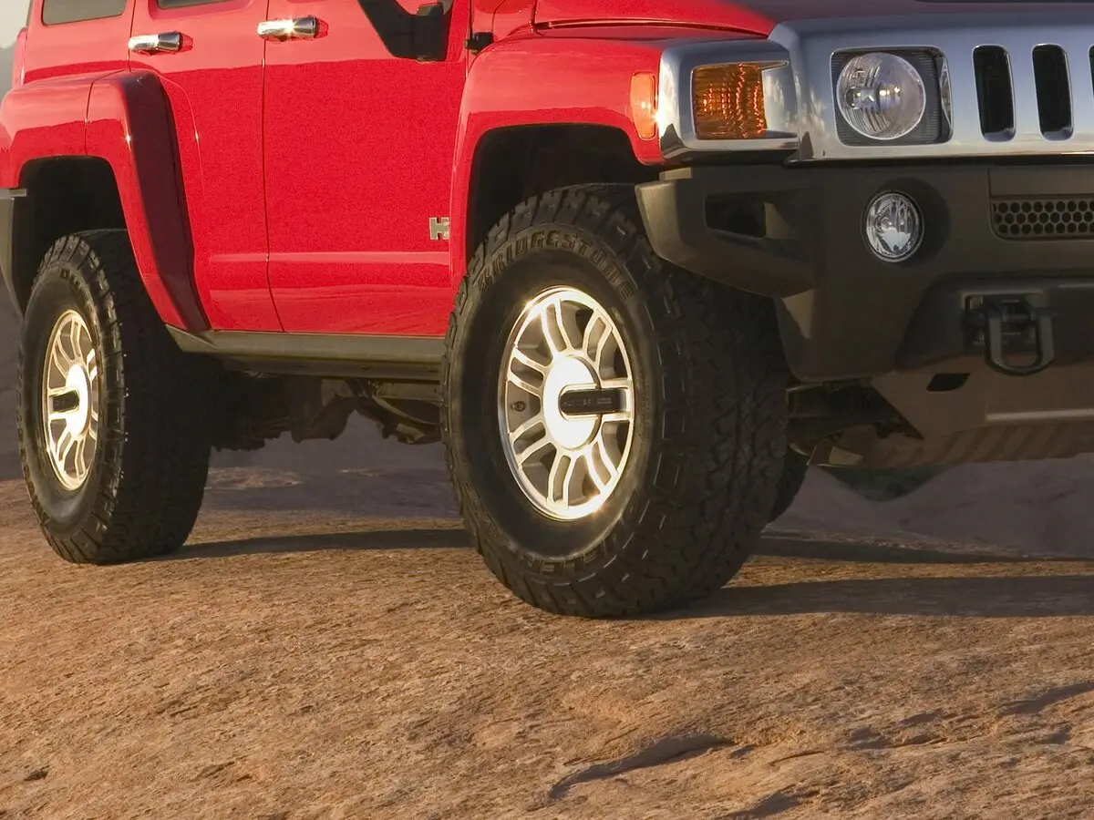 Hummer H3 2005 – 2010 Внедорожник 5 дв. — фото 12
