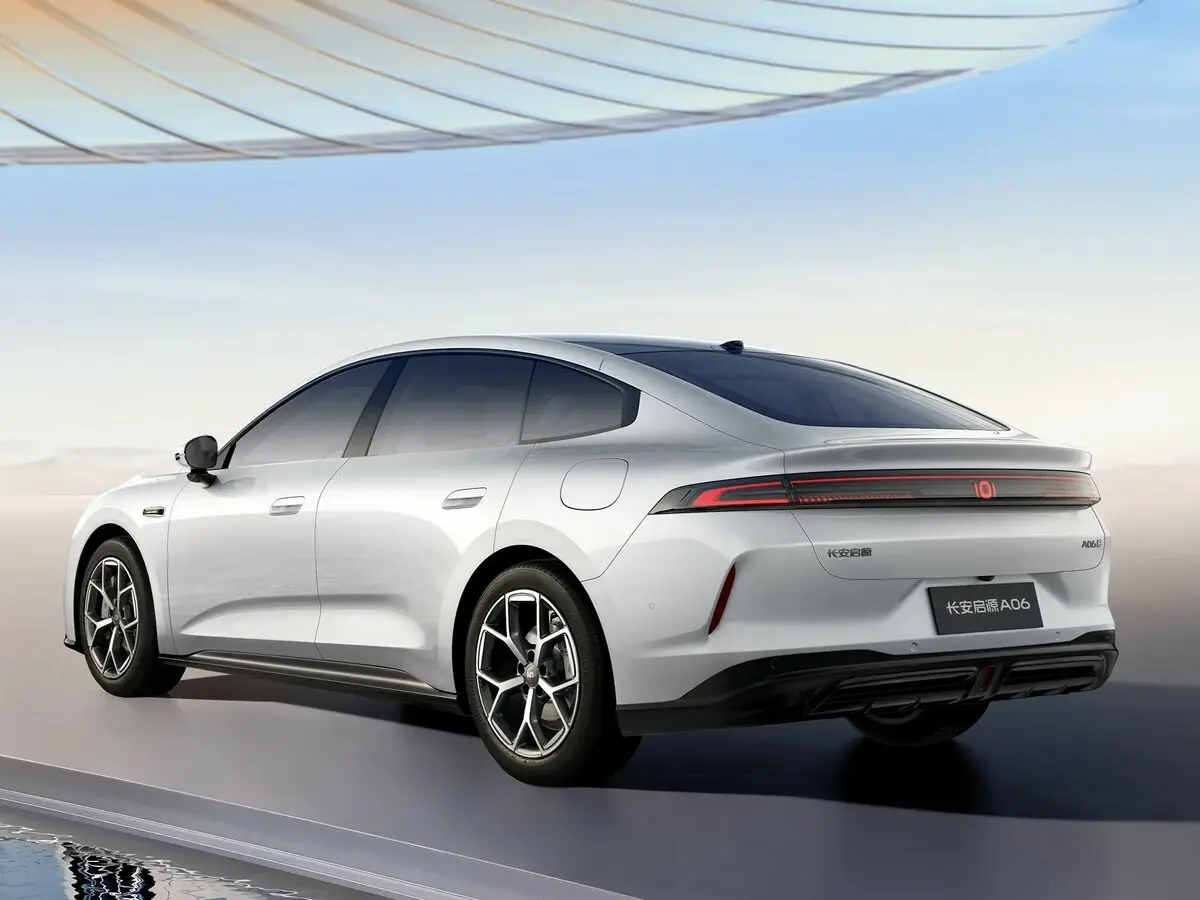 Changan Qiyuan A06 2023 – н.в. Хэтчбек 5 дв. — photo 5