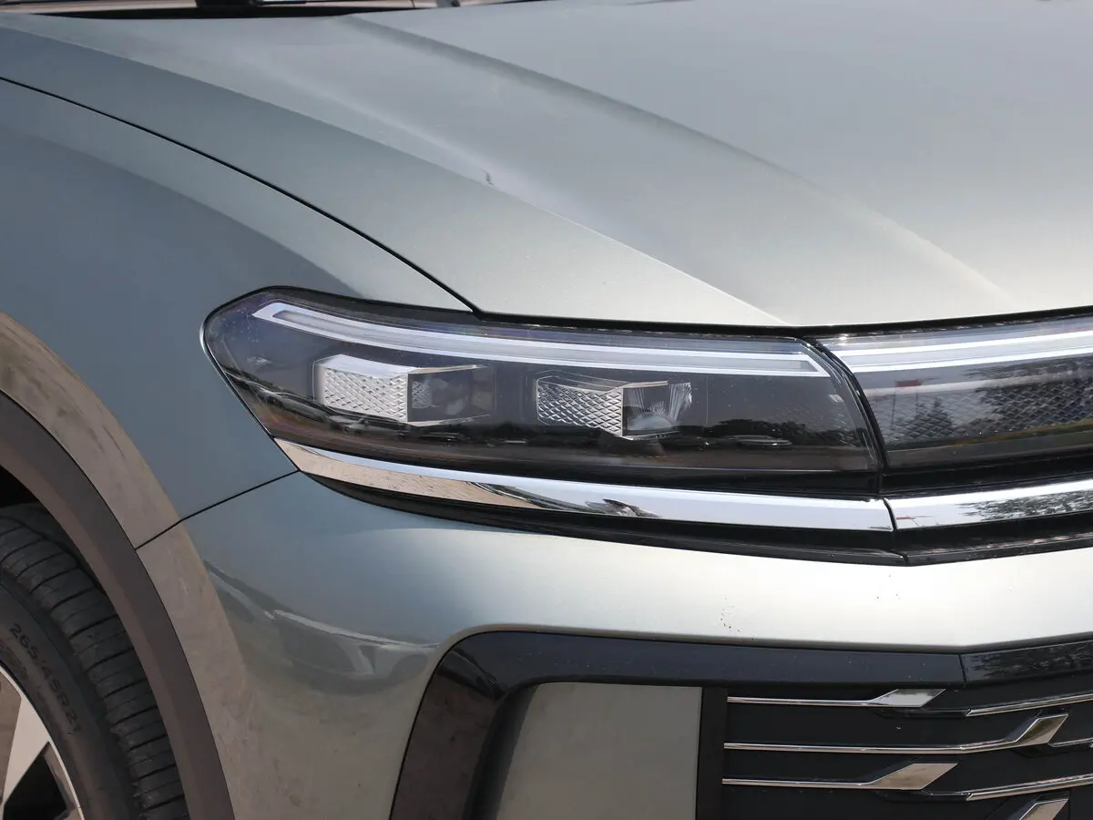 Volkswagen Talagon I Рестайлинг Внедорожник 5 дв. — сүрөт 13