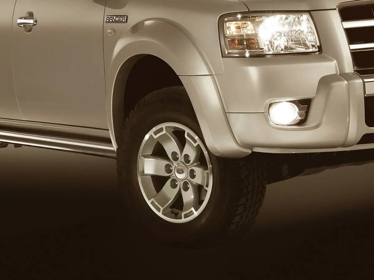 Ford Ranger II Пикап Двойная кабина — фото 7