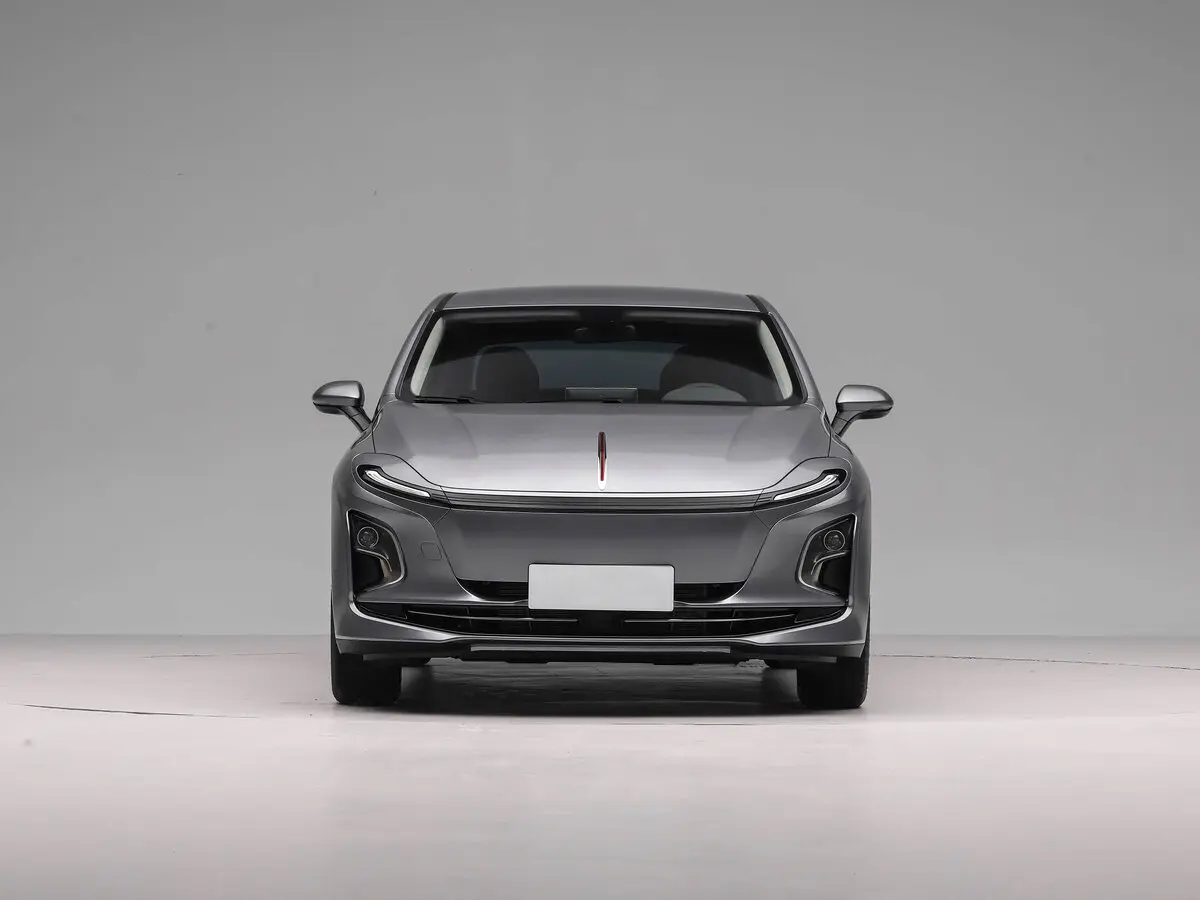 Hongqi E-QM5 I Рестайлинг Седан — photo 2