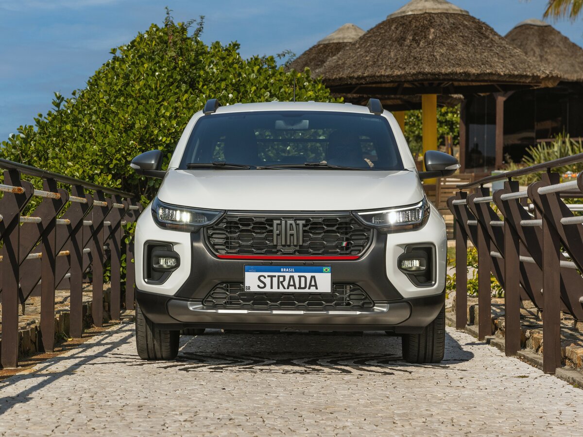 Fiat Strada II Рестайлинг Пикап Двойная кабина — фото 3
