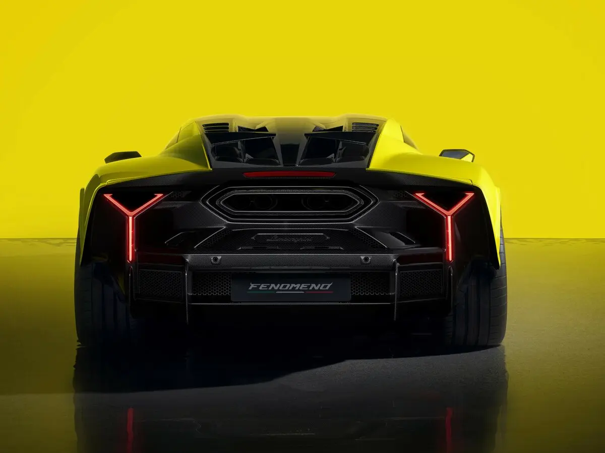 Lamborghini Fenomeno 2025 – н.в. Купе — photo 4