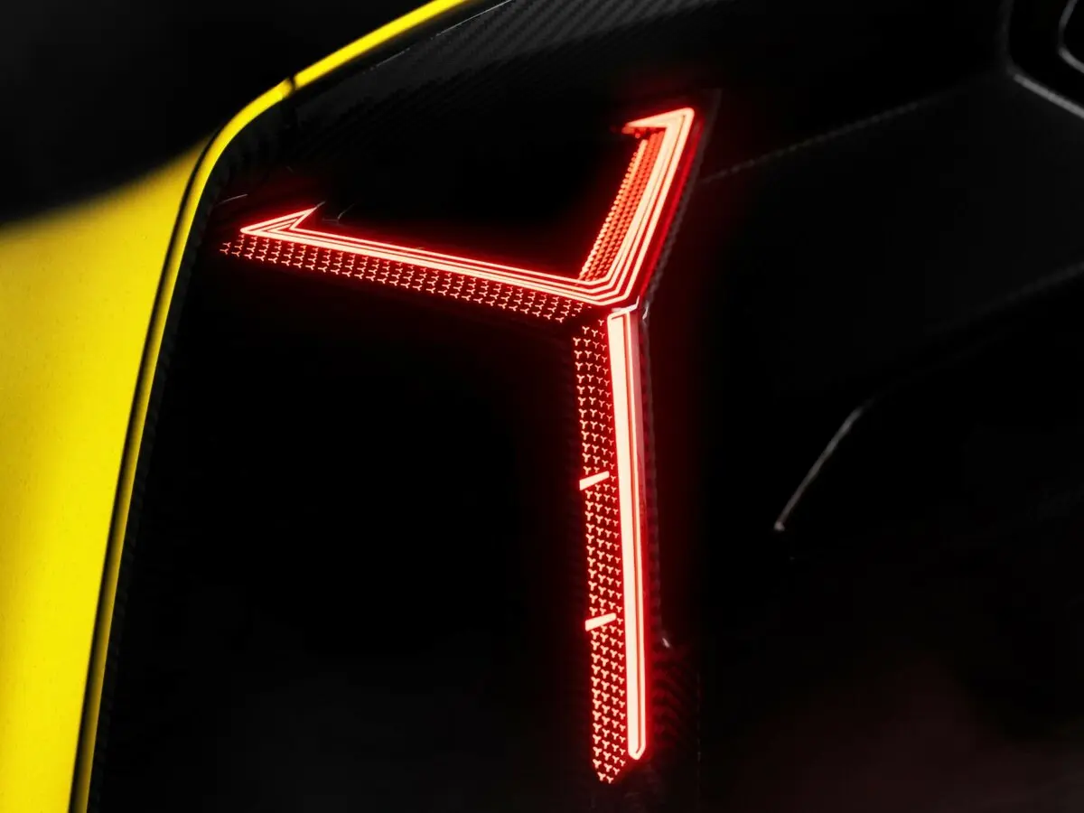 Lamborghini Fenomeno 2025 – н.в. Купе — photo 10