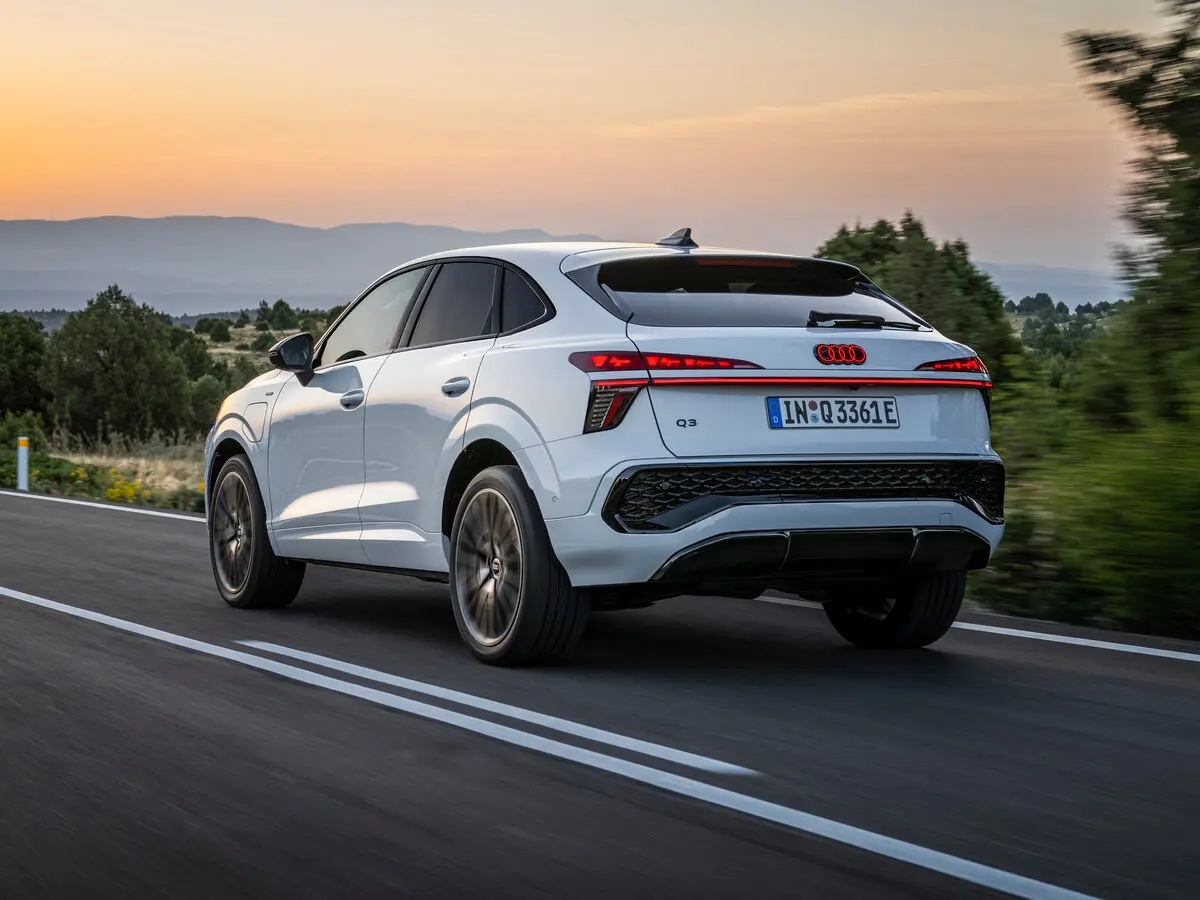 Audi Q3 Sportback III (FJ) Внедорожник 5 дв. — сүрөт 5
