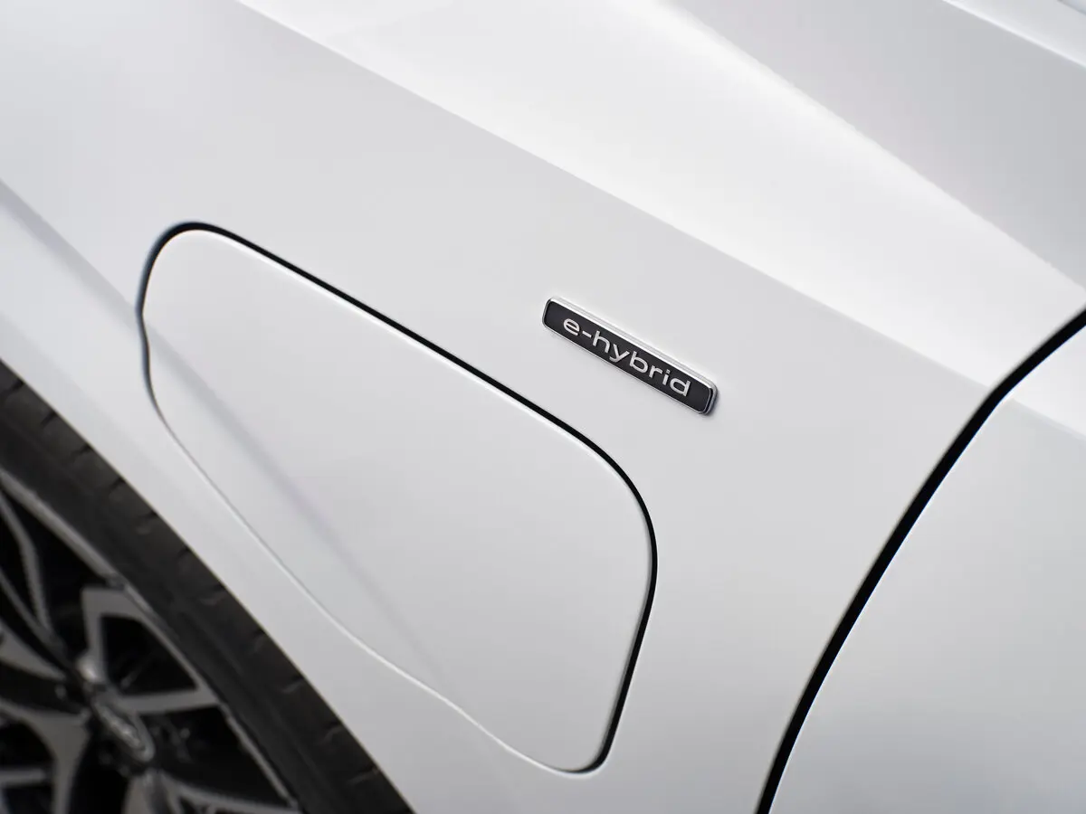 Audi Q3 Sportback III (FJ) Внедорожник 5 дв. — сүрөт 13