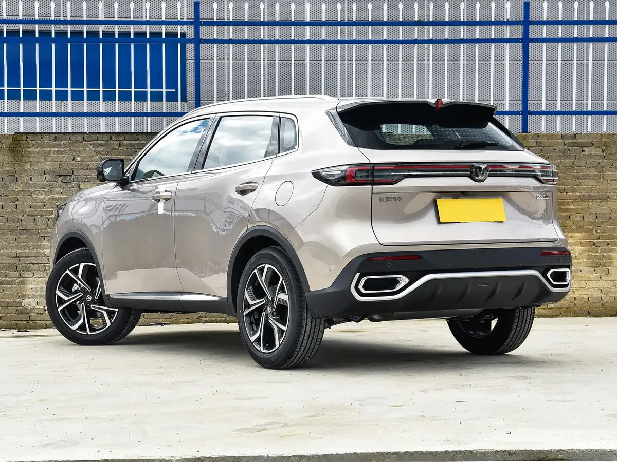 Changan CS55 Plus II Рестайлинг 2 Внедорожник 5 дв. — photo 4