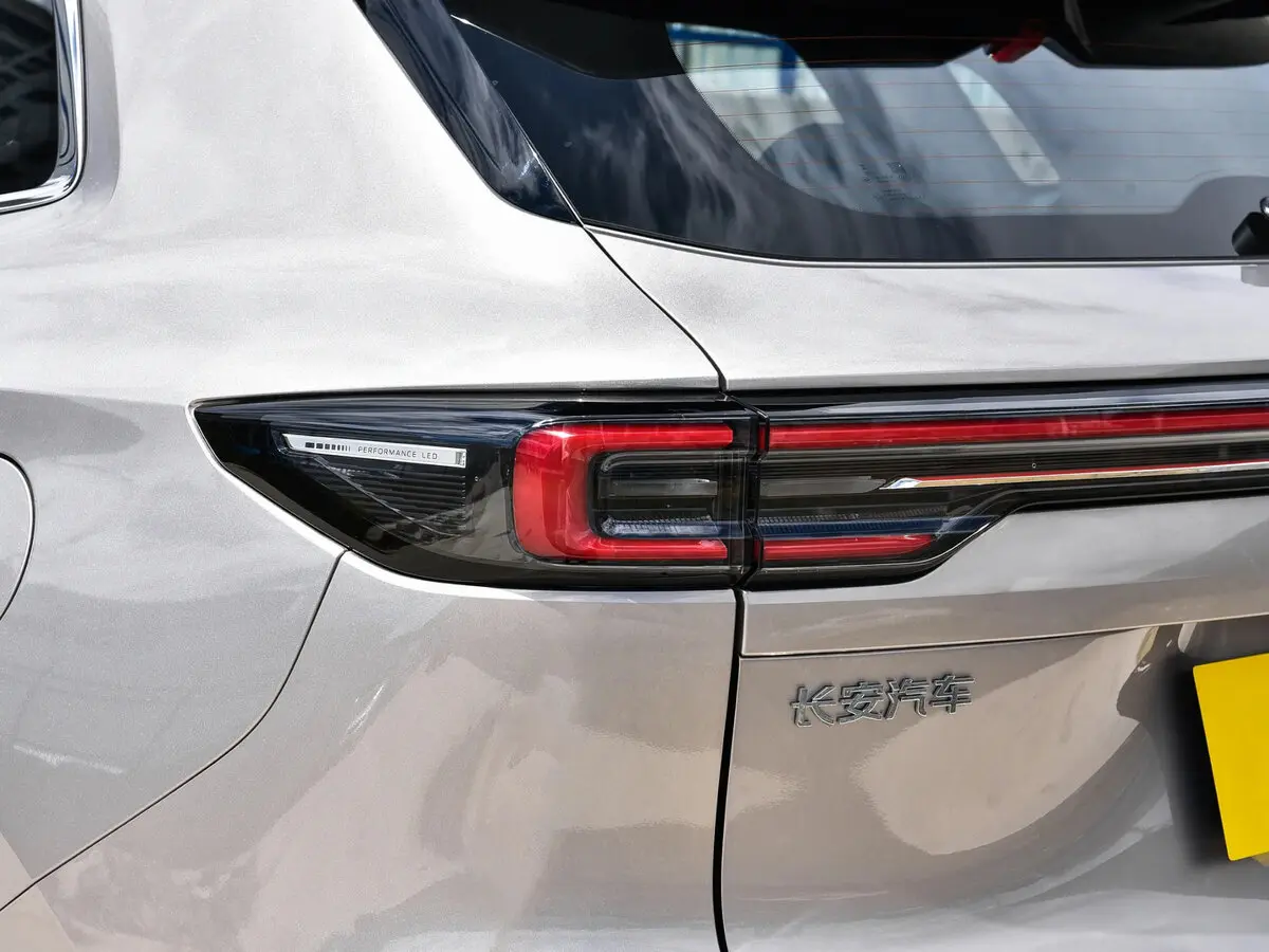 Changan CS55 Plus II Рестайлинг 2 Внедорожник 5 дв. — photo 9