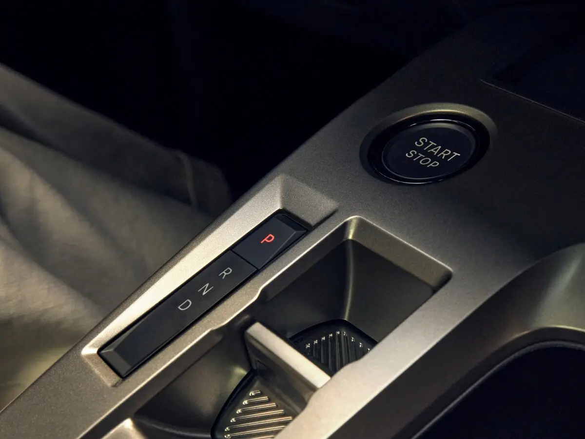Peugeot 308 III Рестайлинг Хэтчбек 5 дв. — сүрөт 8