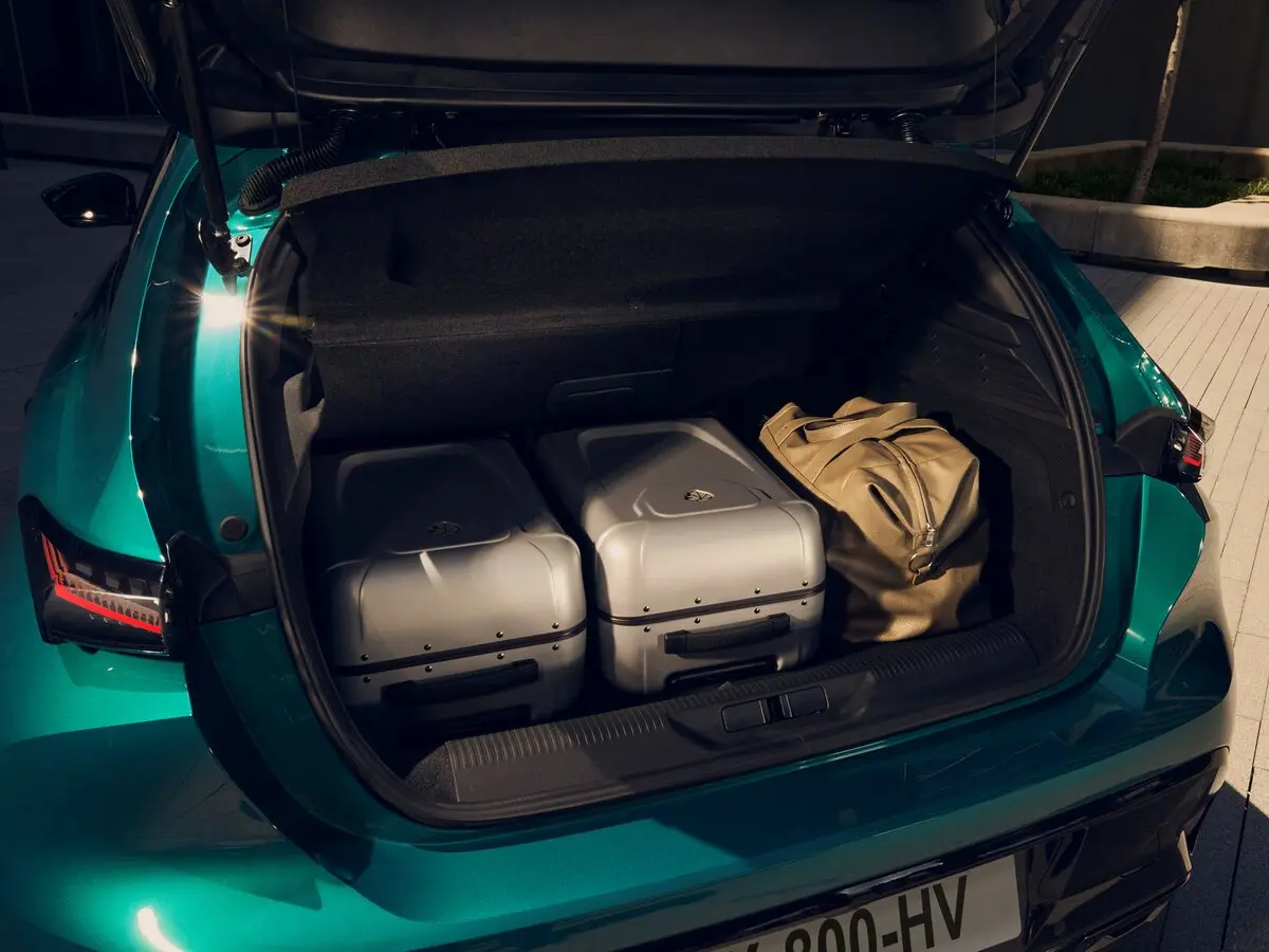 Peugeot 308 III Рестайлинг Хэтчбек 5 дв. — сүрөт 9