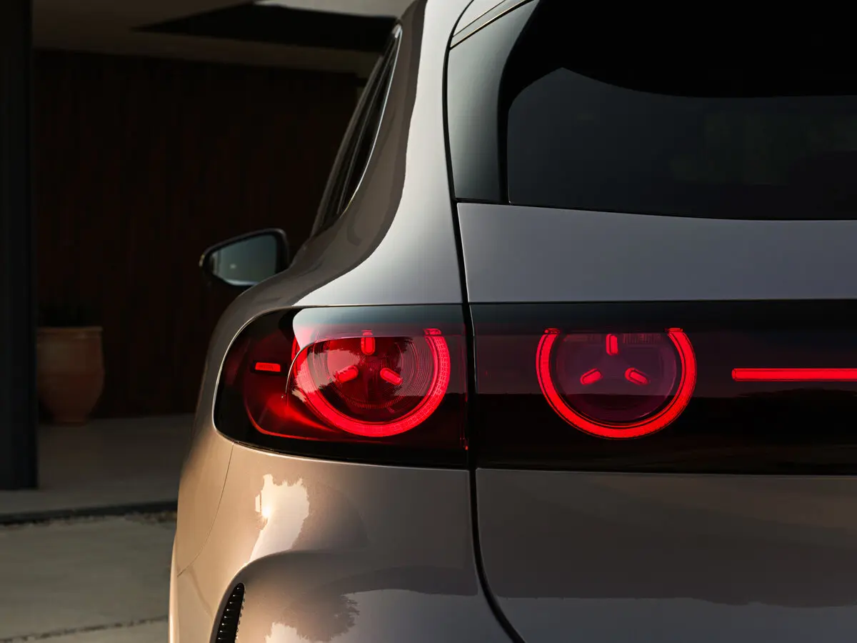 Mercedes-Benz GLC Electric (X540) Внедорожник 5 дв. — 照片 15