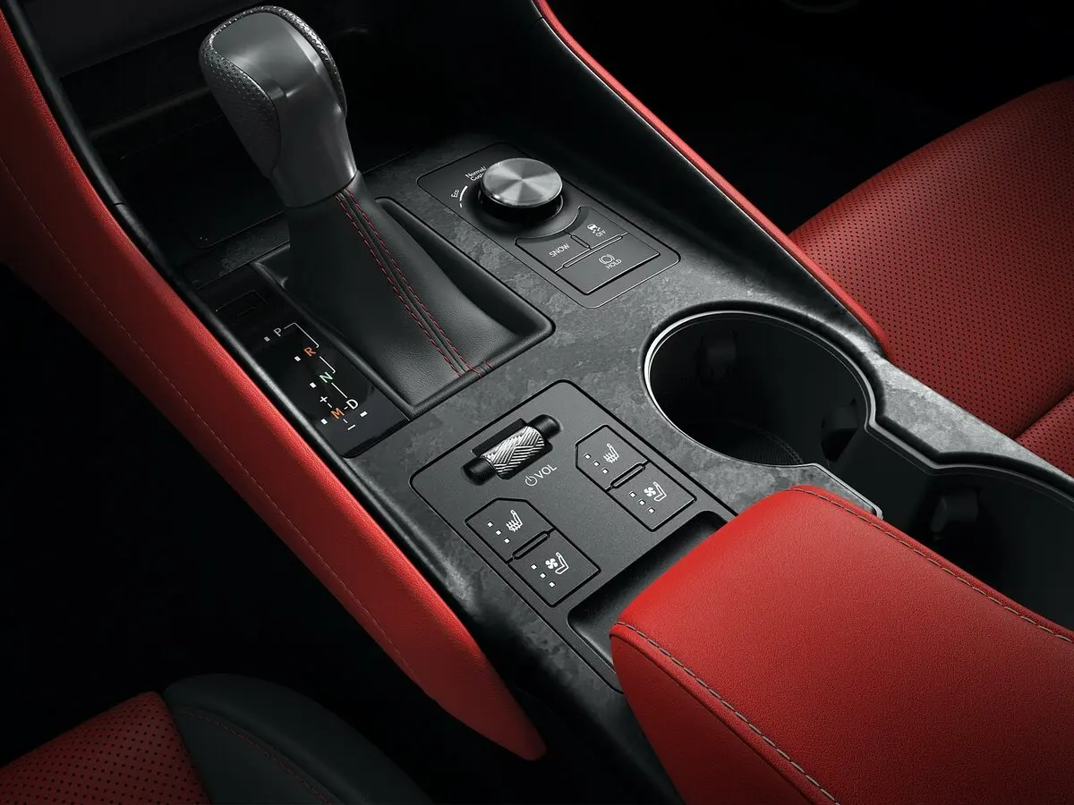 Lexus IS III Рестайлинг 3 Седан — фото 11