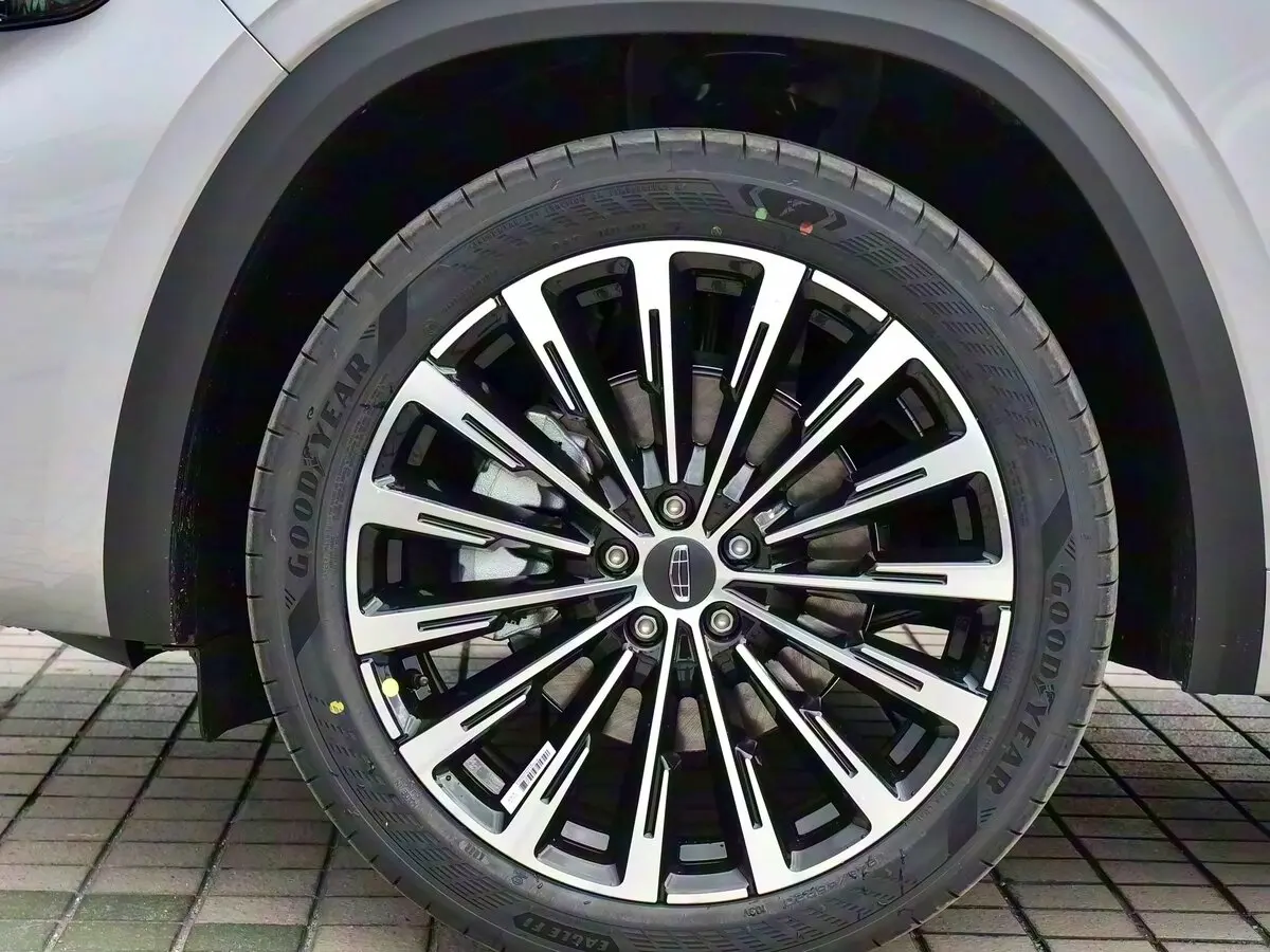 Geely Xingyue L I Рестайлинг 2 Внедорожник 5 дв. — сүрөт 14