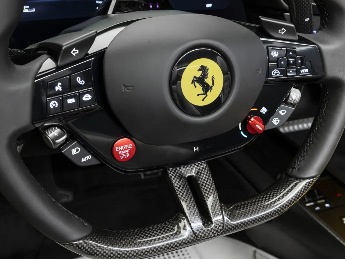 Ferrari 849 Testarossa 2025 – н.в. Родстер Spider — photo 9