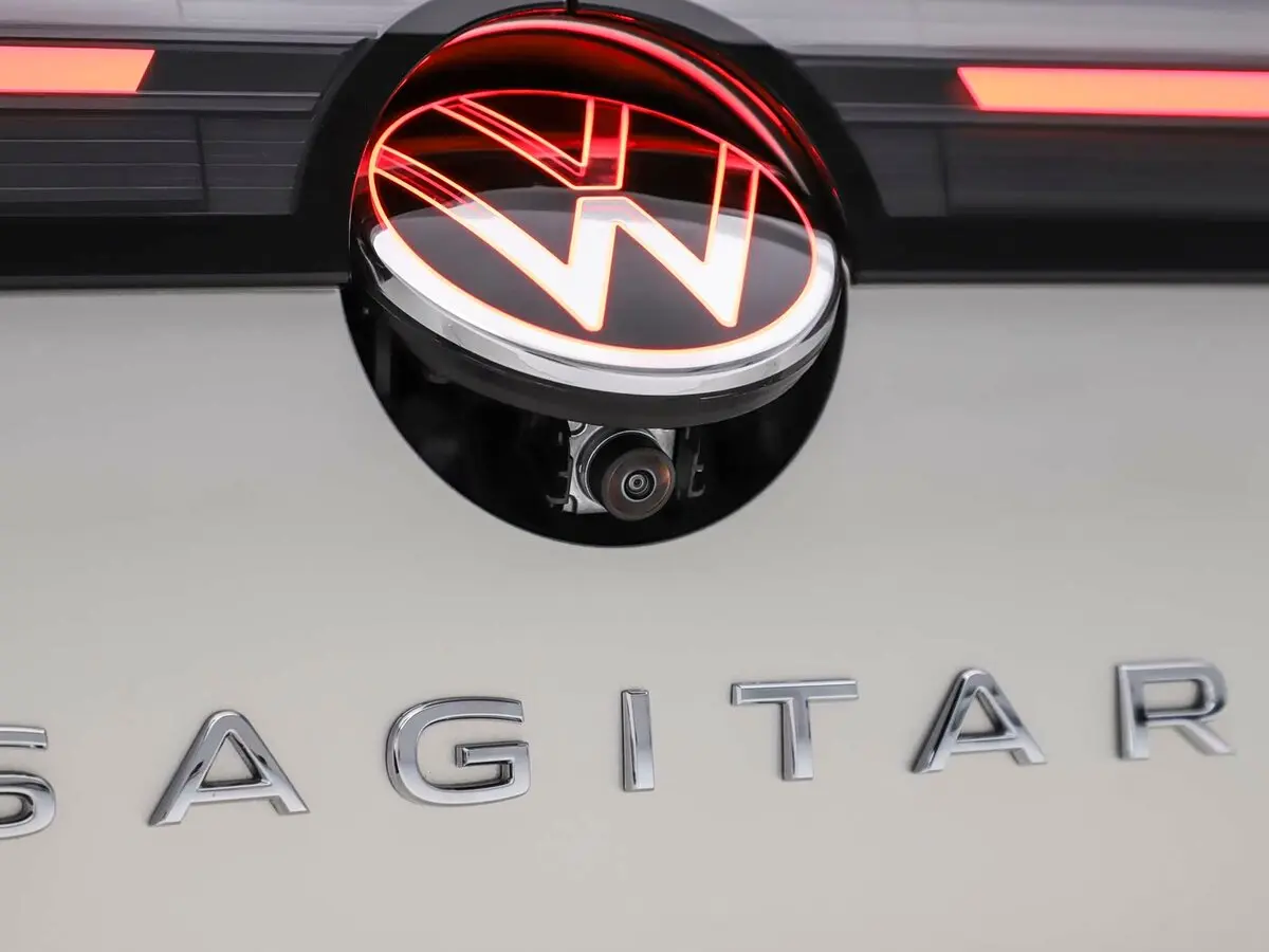 Volkswagen Sagitar IV Седан L — сүрөт 16