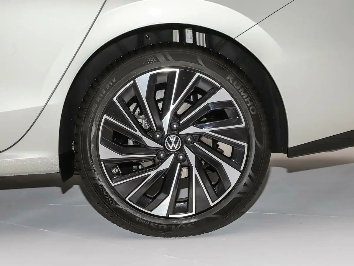 Volkswagen Sagitar IV Седан L — сүрөт 18