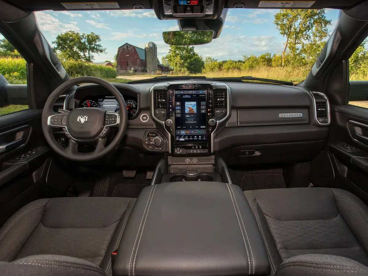 Ram 1500 V Рестайлинг Пикап Двойная кабина Quad Cab — photo 6