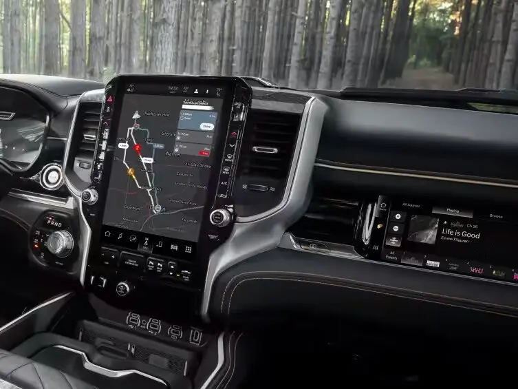 Ram 1500 V Рестайлинг Пикап Двойная кабина Quad Cab — photo 7