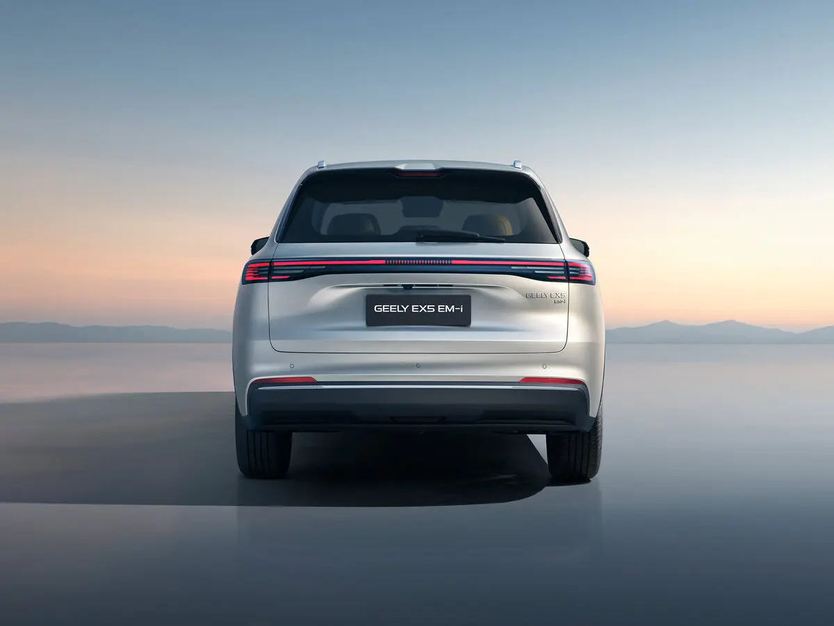 Geely EX5 Гибрид 2025 – н.в. Внедорожник 5 дв. — сүрөт 4