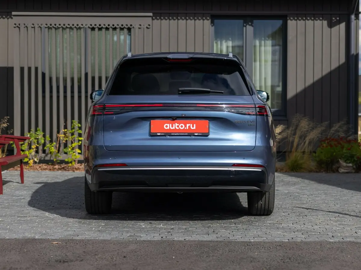 Geely EX5 Гибрид 2025 – н.в. Внедорожник 5 дв. — сүрөт 16